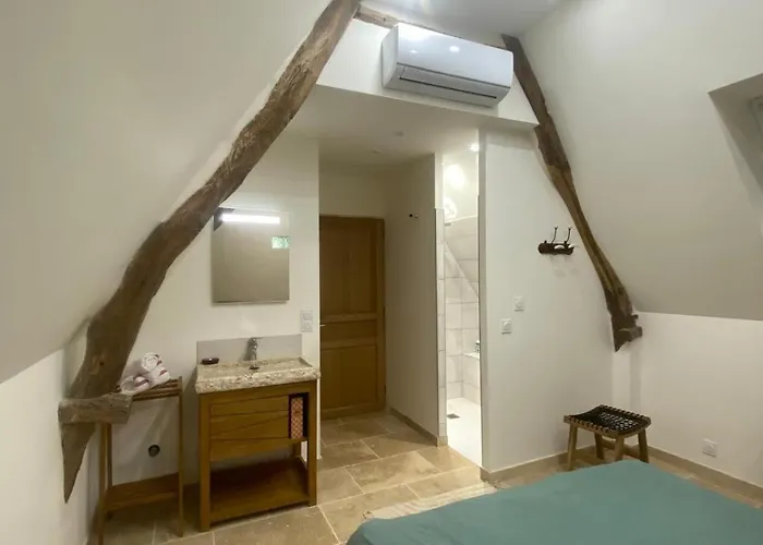 Дом отдыха Paradis Secret -bain Et Sauna Nordique Saint-Chels